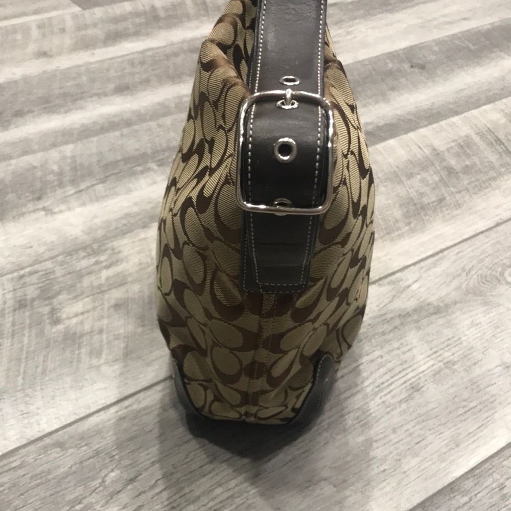 Coach Purse - Picture 4 of 8